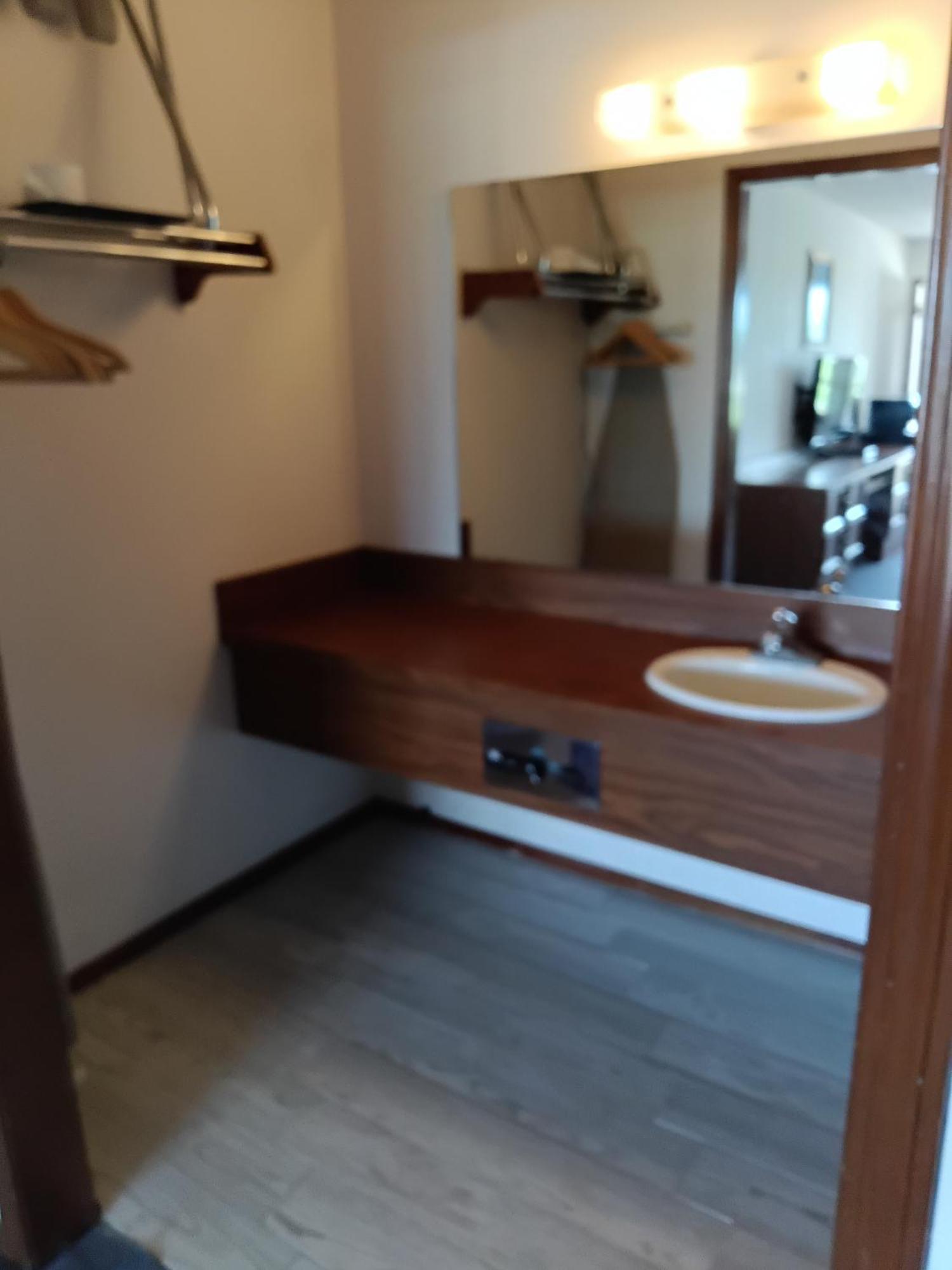 Heritage Inn Fairview Экстерьер фото